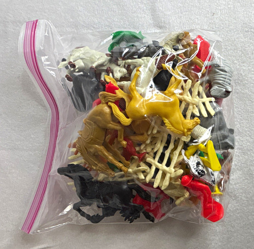 Mixed lot small - small, plastic